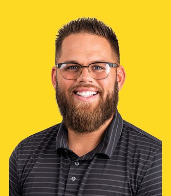 Portrait of Aaron Warner, Broker/Agent.