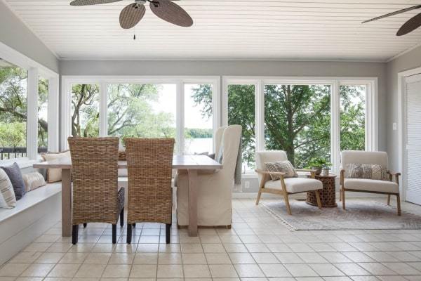 Sunroom with large windows in Shelbyville, IL